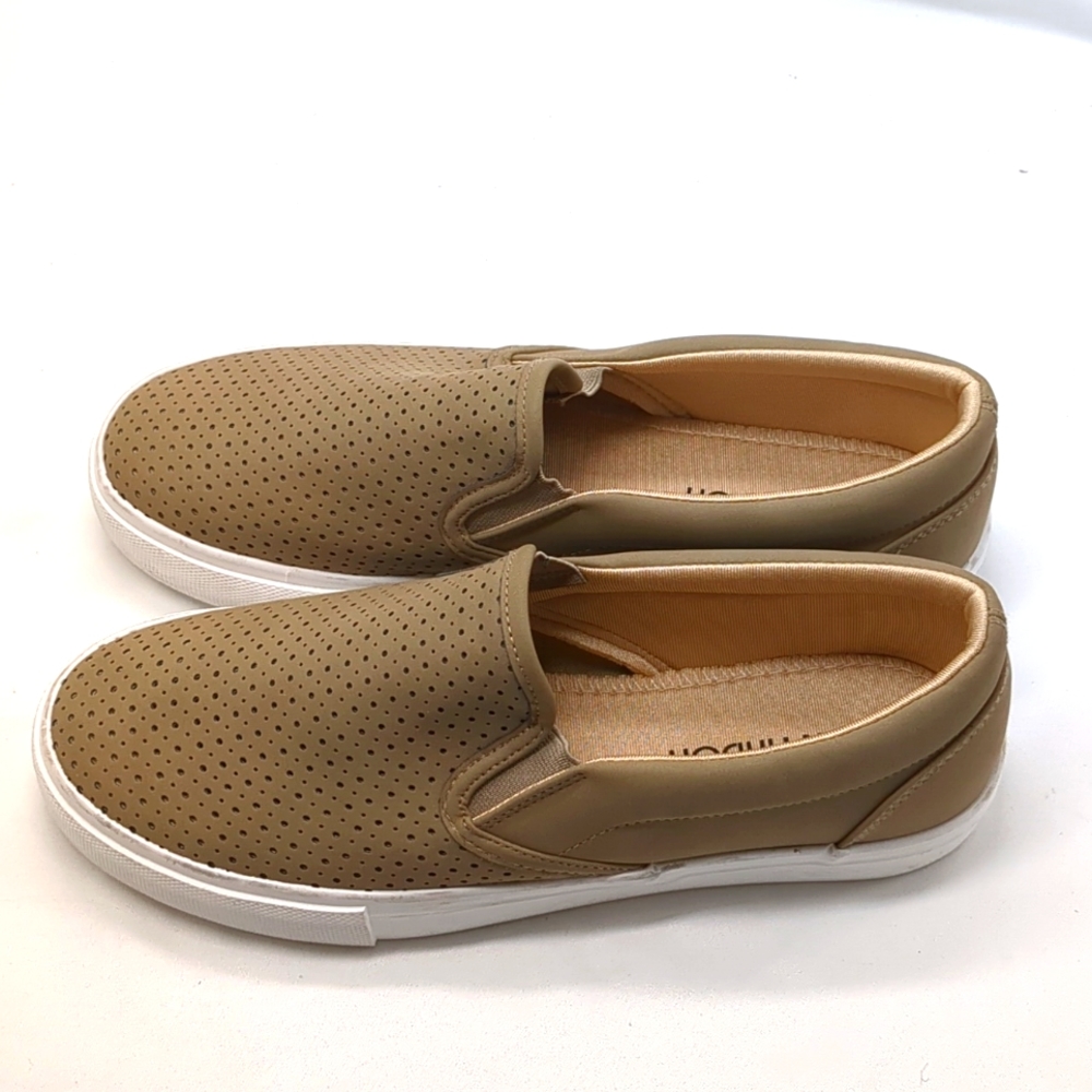 JENN ARDOR Women Breathable Slip-On  Sneakers - Size 9